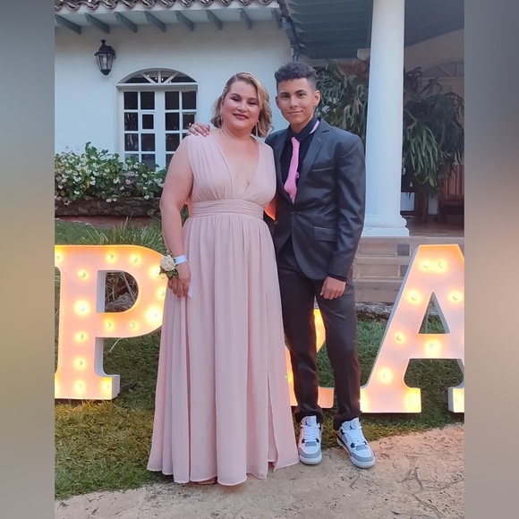 Lulu’s Blush Chiffon Pleated Bust Side Slit  Maxi Dress - Picture 4 of 11